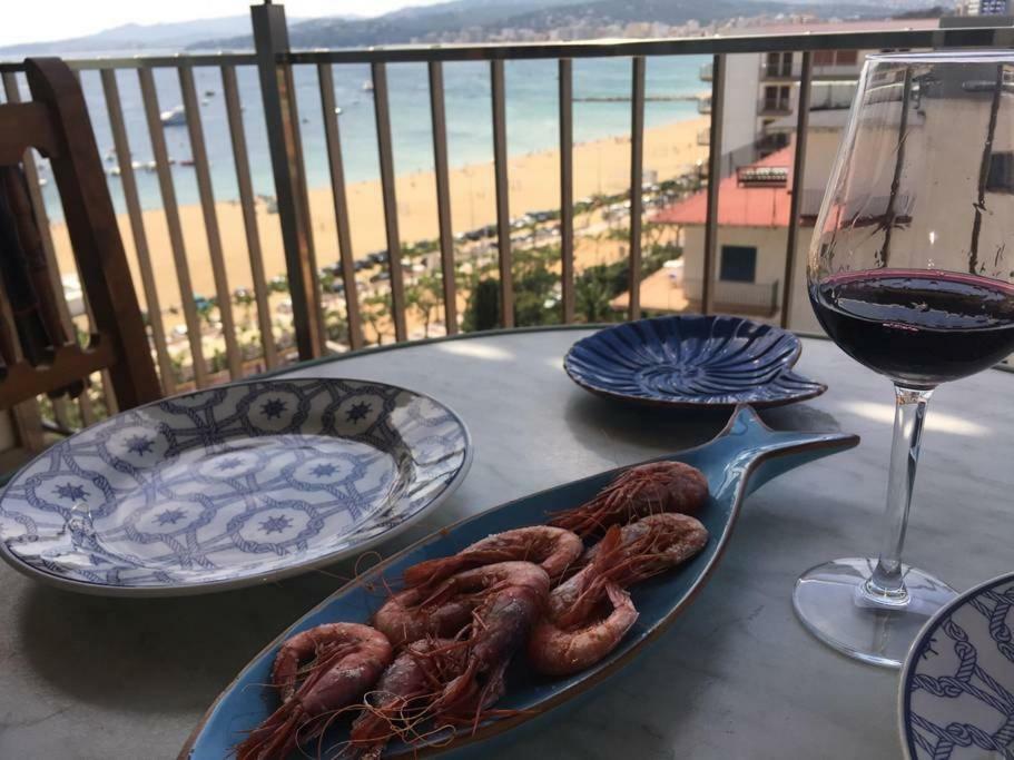 Seafront Apartment In Palamós Eksteriør billede