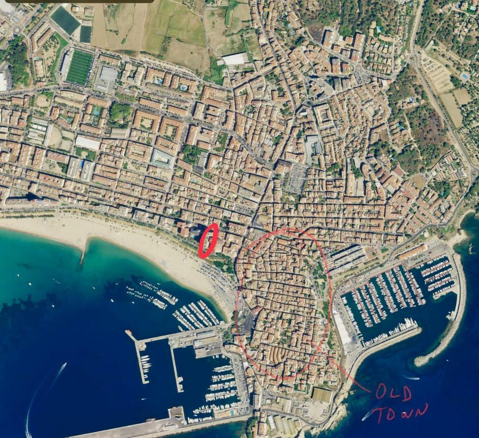 Seafront Apartment In Palamós Eksteriør billede