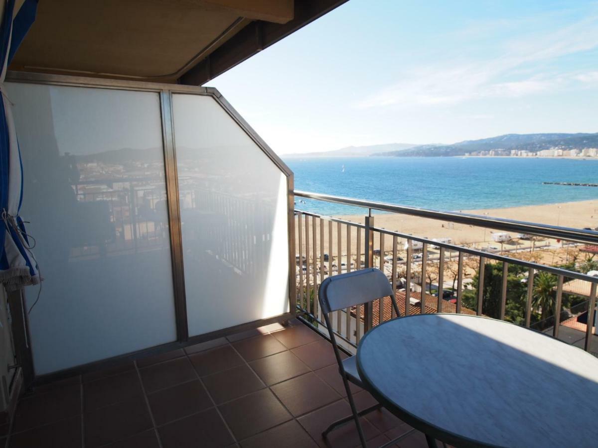 Seafront Apartment In Palamós Eksteriør billede