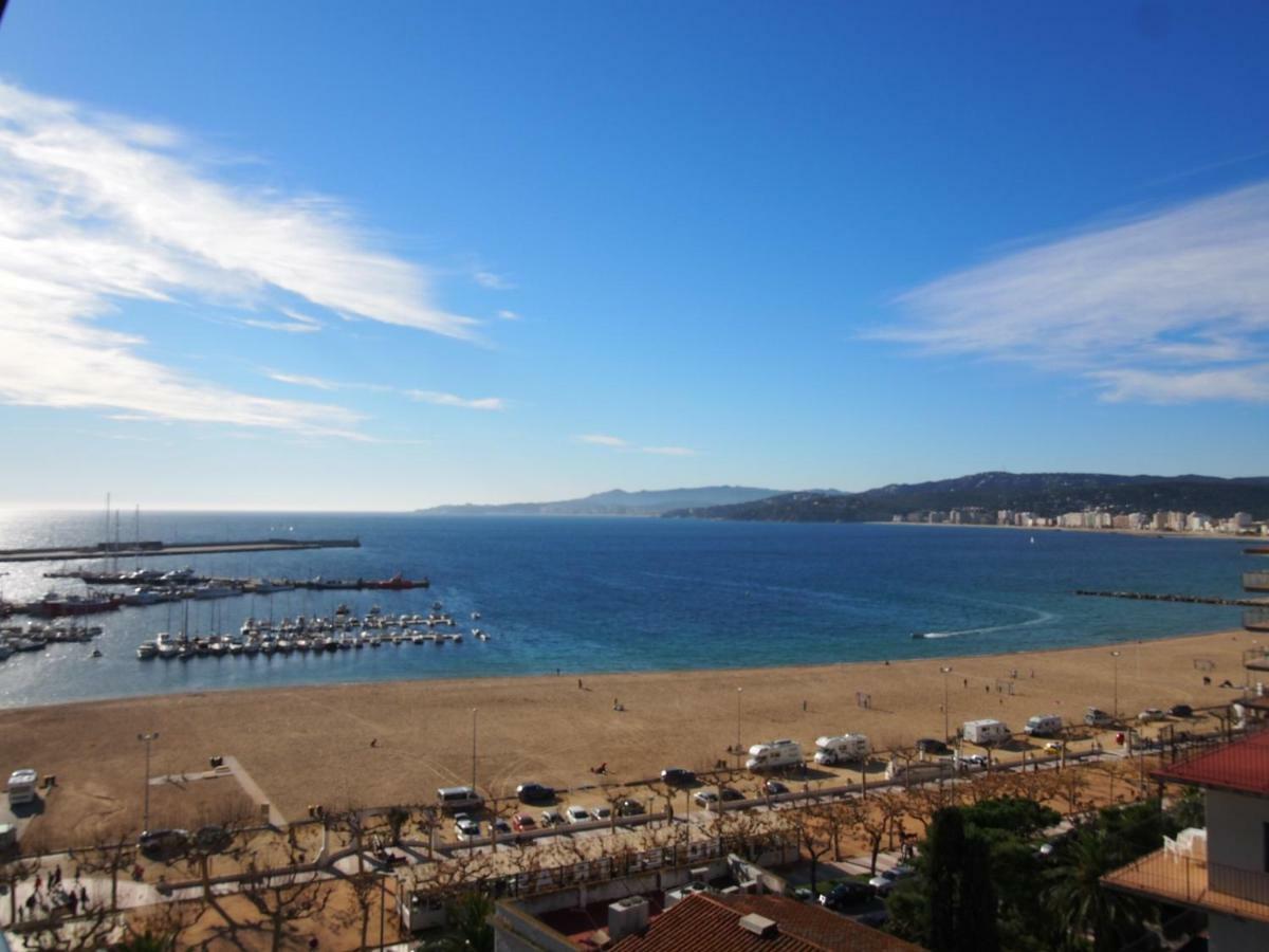Seafront Apartment In Palamós Eksteriør billede